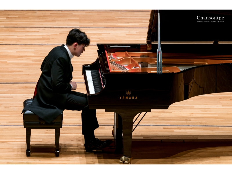 《 鋼琴星之夜 - 喬治．哈里奧諾 》 2024首訪臺灣獨奏會｜香頌室內樂團｜國藝會補助成果檔案庫